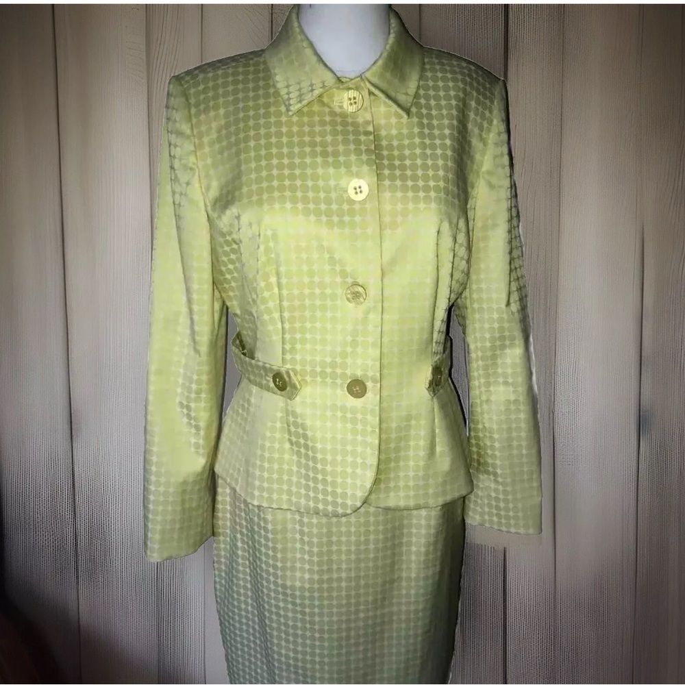 Liz Claiborne Light Green & White Blazer & Skirt Suit 2 PC SET